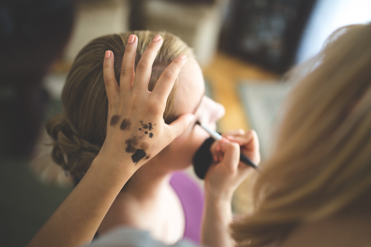 Make-Up